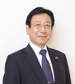 理事長 安井利一